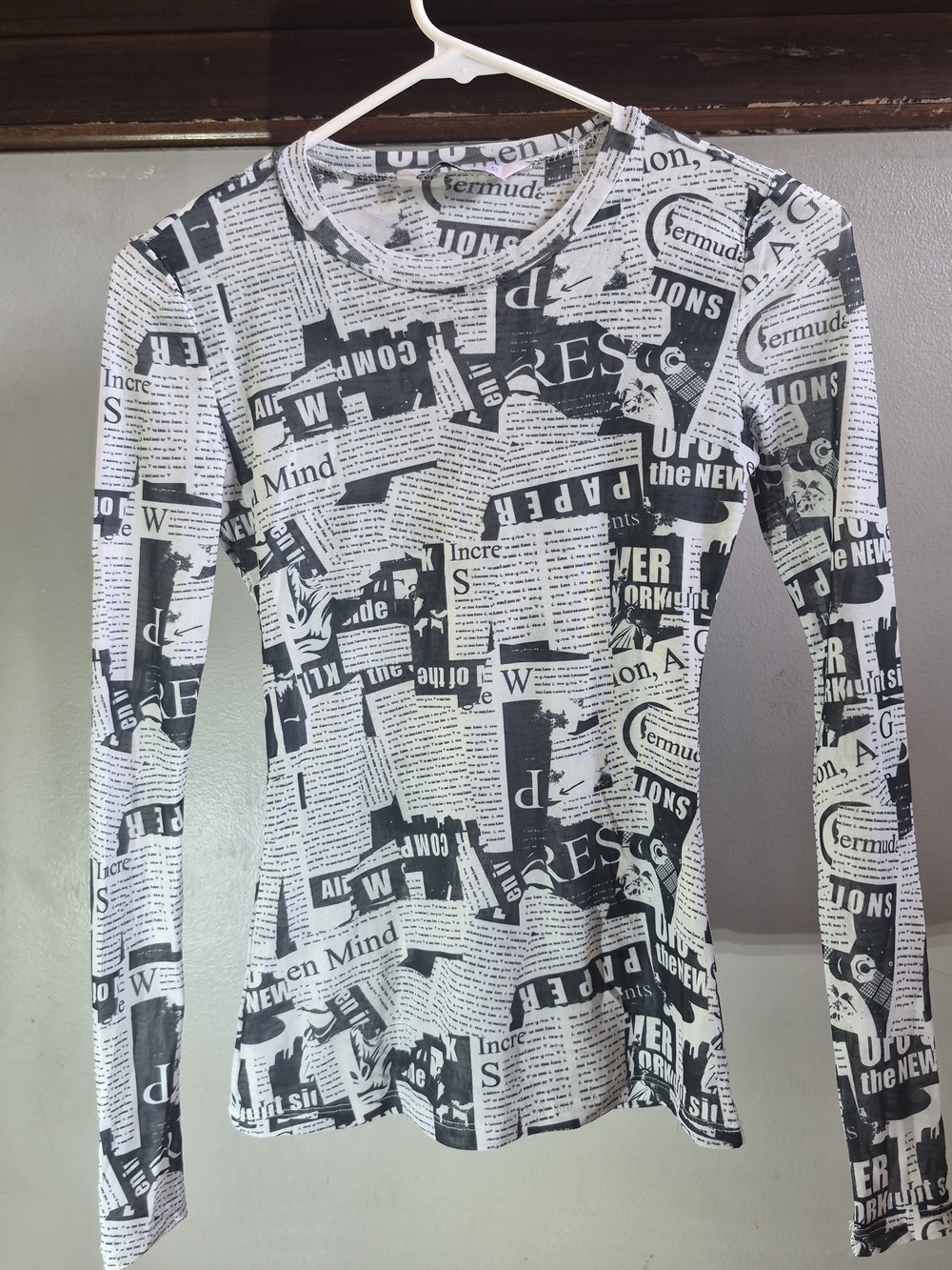 SO Girls' Long Sleeve Newspaper Print Top - Black & White